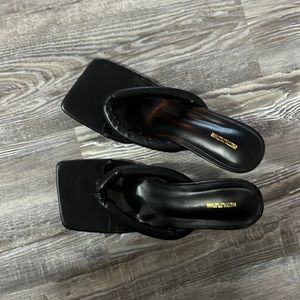 Thong square toed sandal heel